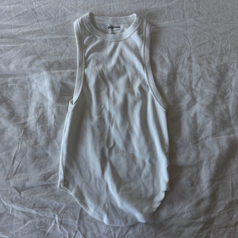 EB Denim Curve Hem Ribbed White High-Neck Sleeveless Tank Top - Picture 3 of 5